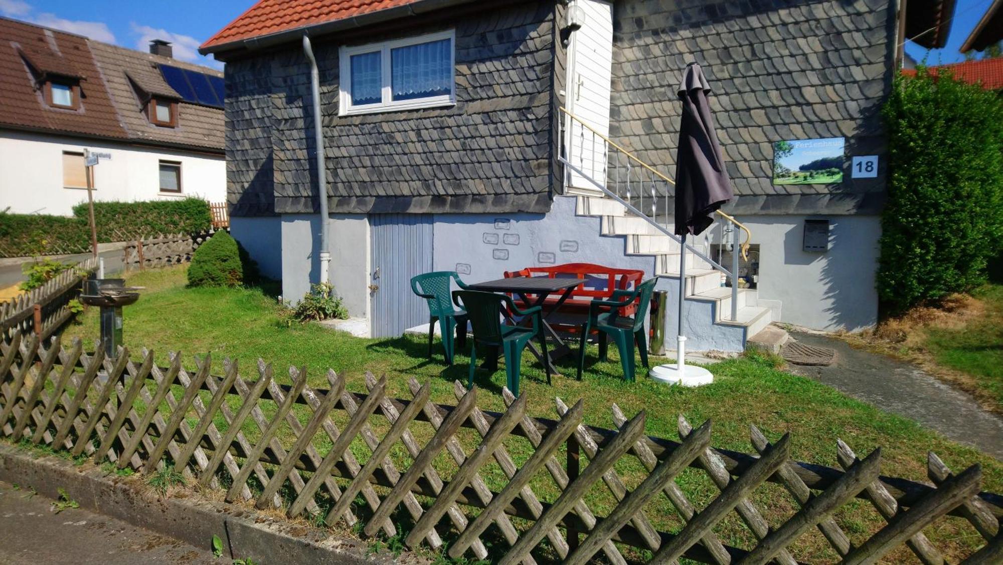 Ferienhaus Scheerer Vöhl Екстериор снимка